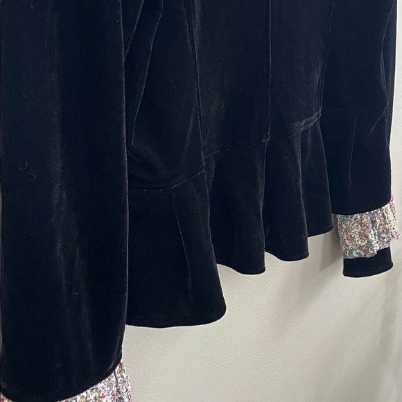 \id Collection black velvet blazer size medium - Picture 16 of 16